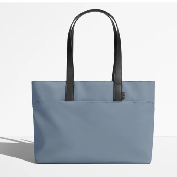 NWOT AWAY The Everywhere Tote - Picture 1 of 8
